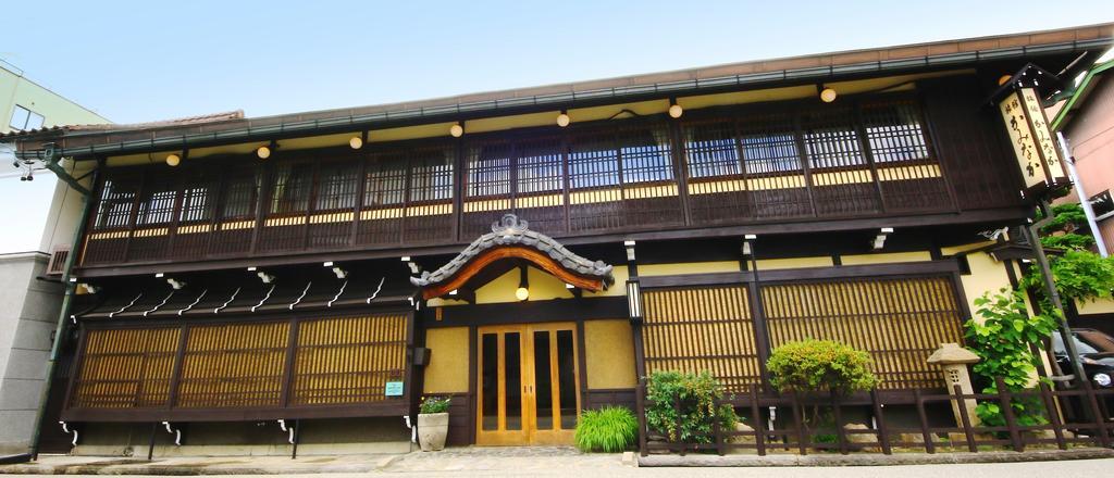 Ryokan Kaminaka Такаяма Экстерьер фото